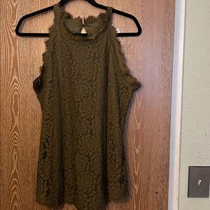 Berryou Lace Sleeveless Top in Olive Green